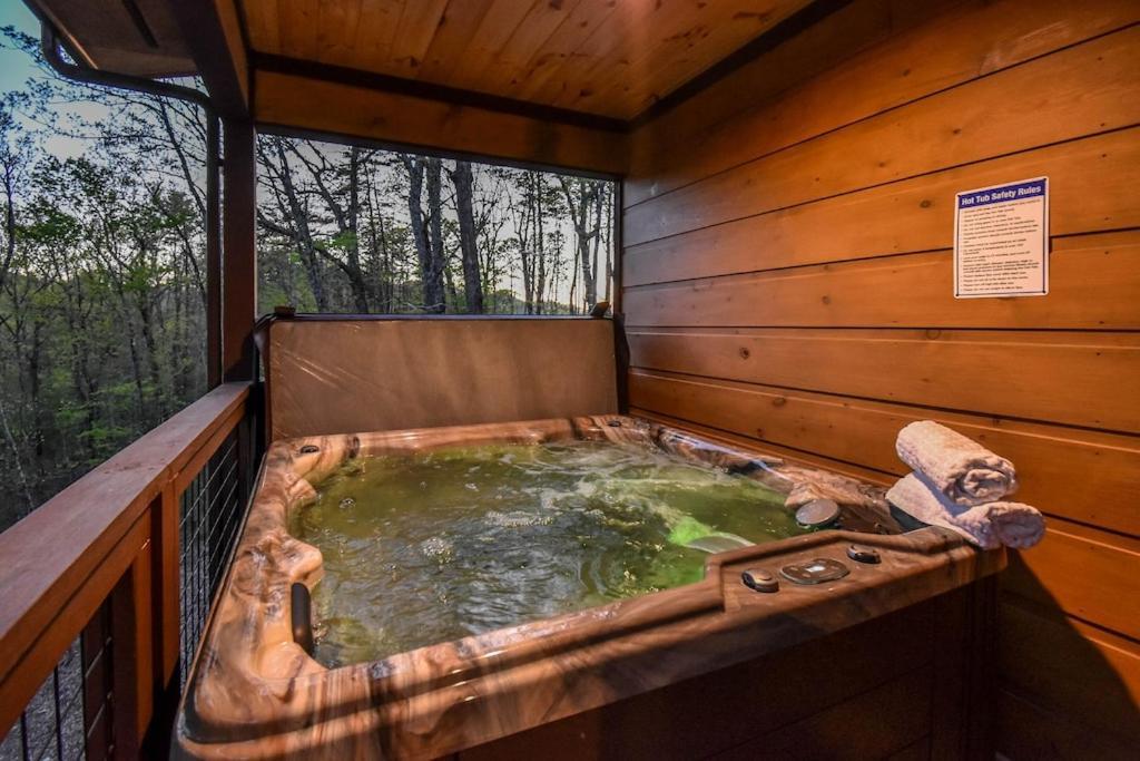 Nordic Mountain Modern Lodge - Family Friendly Luxury Cabin In Walden'S Ridge Sevierville Extérieur photo