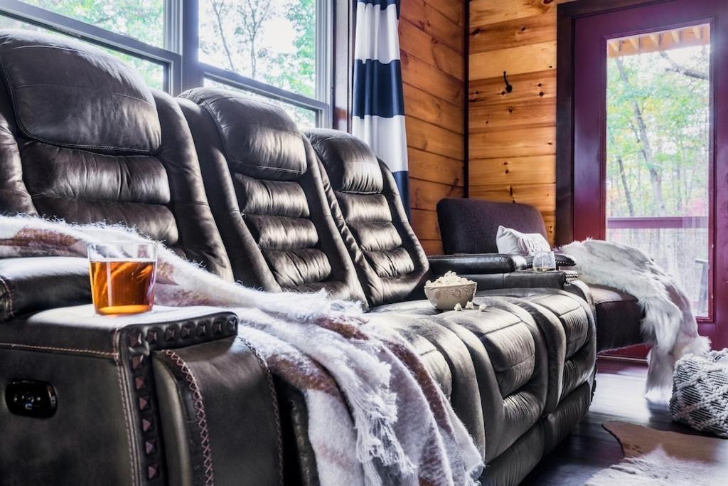Nordic Mountain Modern Lodge - Family Friendly Luxury Cabin In Walden'S Ridge Sevierville Extérieur photo