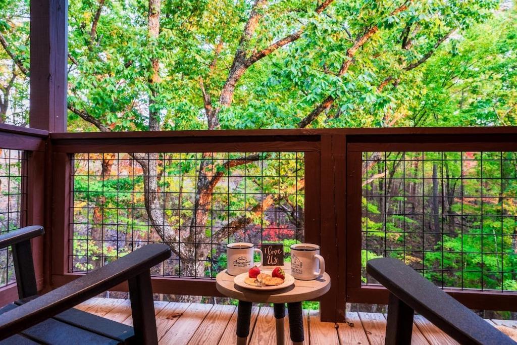 Nordic Mountain Modern Lodge - Family Friendly Luxury Cabin In Walden'S Ridge Sevierville Extérieur photo