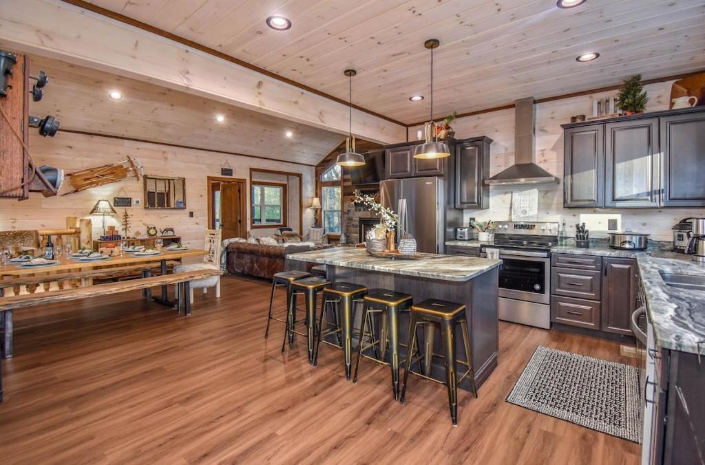 Nordic Mountain Modern Lodge - Family Friendly Luxury Cabin In Walden'S Ridge Sevierville Extérieur photo