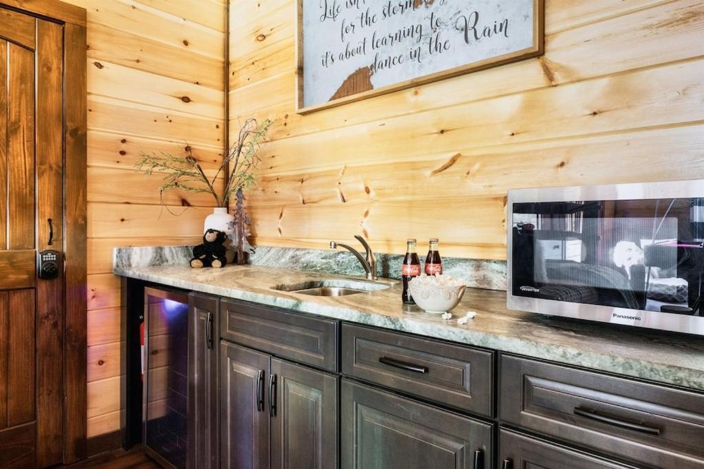 Nordic Mountain Modern Lodge - Family Friendly Luxury Cabin In Walden'S Ridge Sevierville Extérieur photo
