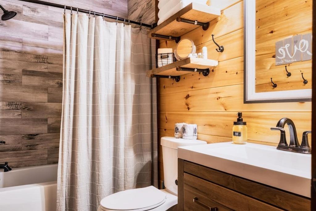 Nordic Mountain Modern Lodge - Family Friendly Luxury Cabin In Walden'S Ridge Sevierville Extérieur photo