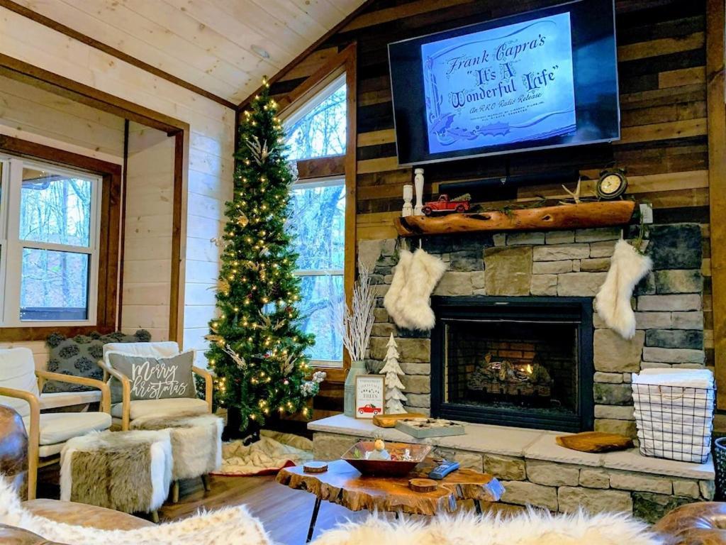 Nordic Mountain Modern Lodge - Family Friendly Luxury Cabin In Walden'S Ridge Sevierville Extérieur photo